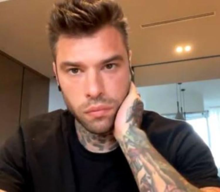 Fedez operato all'ospedale San Raffaele di Milano