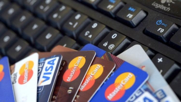 Piano di investimento da 11mila euro, ma il broker finanziario è falso