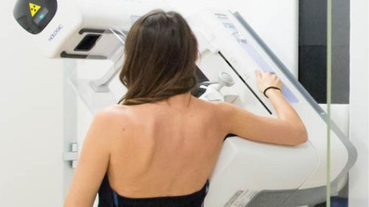 Mammografia? 10 mesi, «Prevenzione impossibile» 