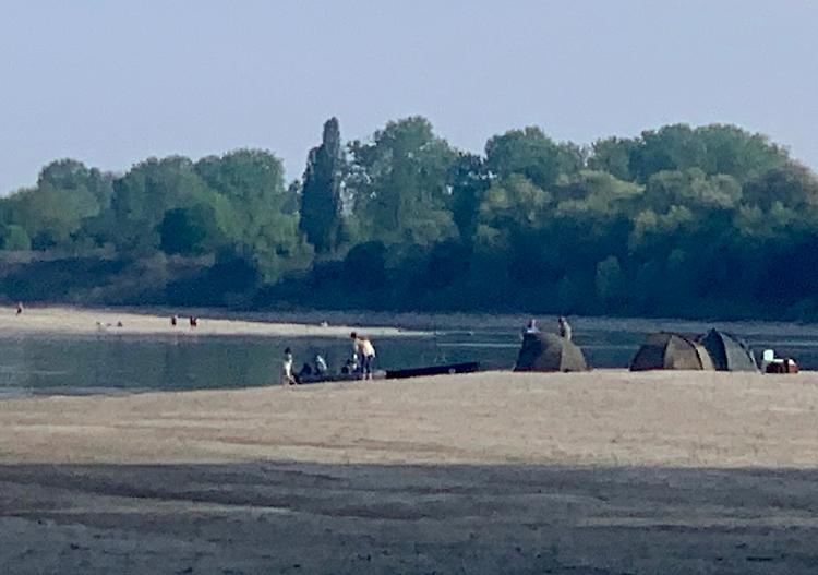 Po, il "corteo funebre" delle Colonie Padane