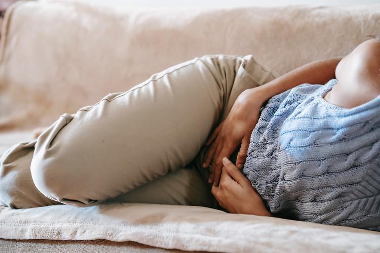 Endometriosi: una campagna per raccontare i pregiudizi