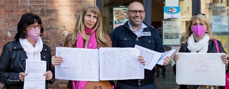 Area Donna, ecco  505 firme: «Voti il Consiglio»