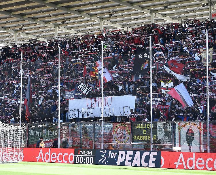 Calcio, Cremonese: uno Zini gremito a caccia del sogno