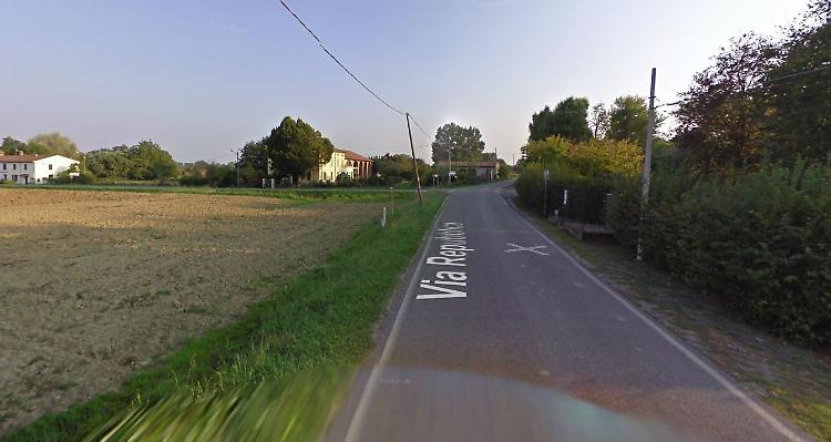 Fuggono dopo l'alt dei carabinieri e con l'auto si schiantano contro le 'gazzelle'