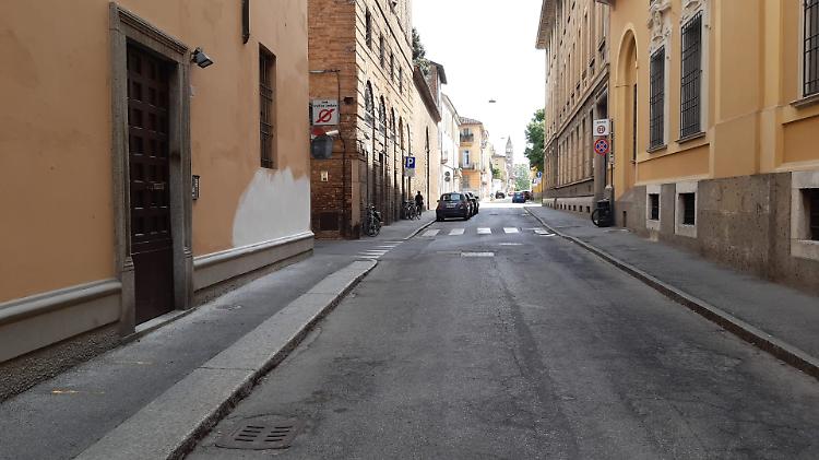 Riparazione fognaria in via G. da Cremona