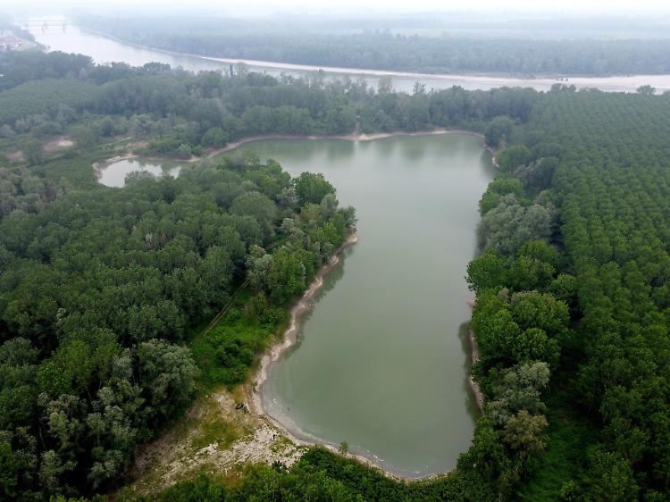 Pesca sportiva e canoe nell’ex cava di S. Maria