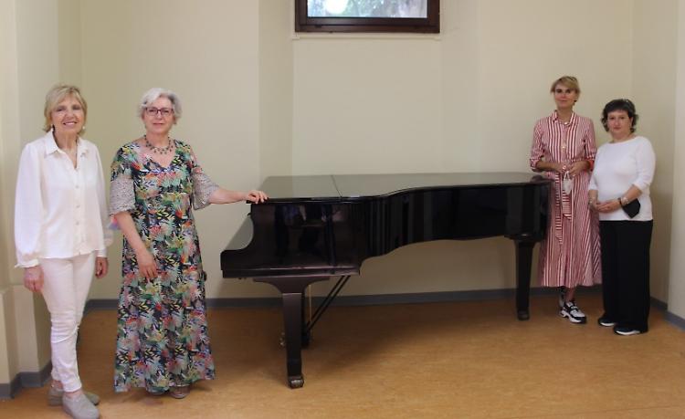 Consegnati due pianoforti revisionati dall'Istituto “C. Monteverdi”