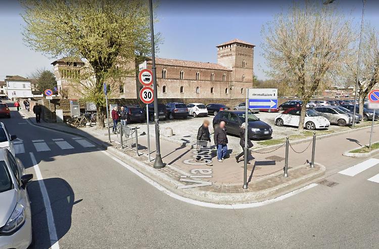 Aggressione e violenza, 18enne di Monte Cremasco ferito di striscio da una coltellata