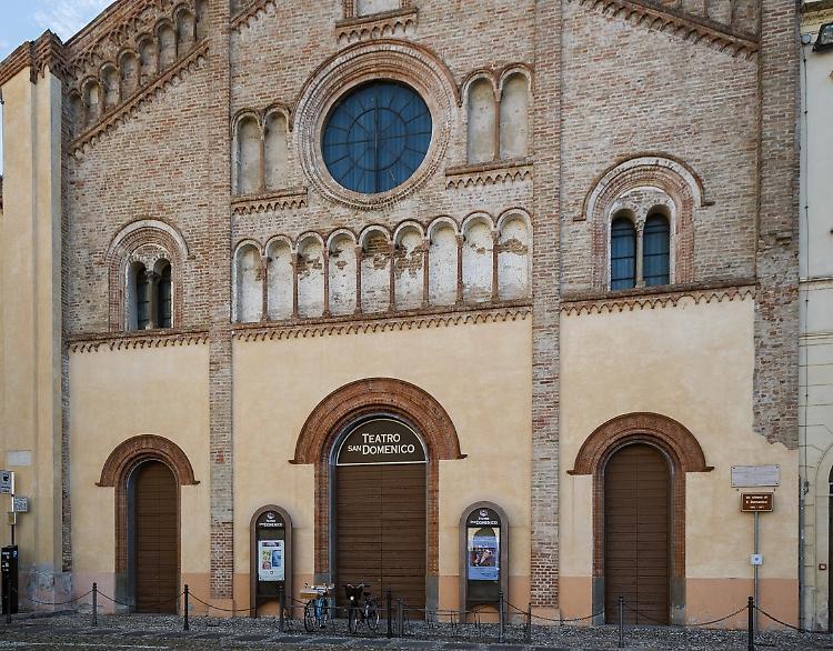 Il teatro San Domenico si fa green. E le bollette dimagriscono