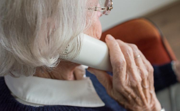 Finto l’incidente, vero il raggiro: anziana  consegna 2 mila euro e ori ai malviventi