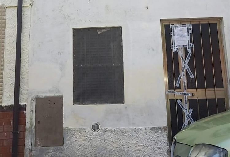 Quarantenne morto in casa in via Mazzini: indagano i carabinieri