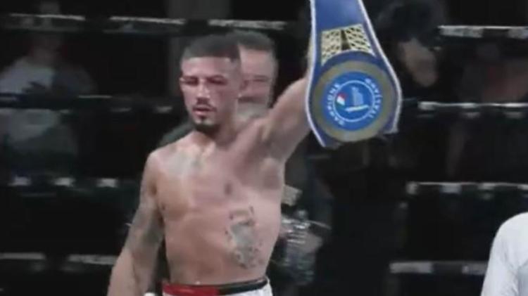 Boxe, Nicholas Esposito per la terza volta campione italiano dei pesi welter