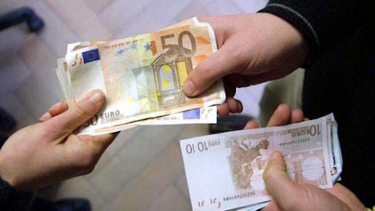 Tentata estorsione e ricettazione in concorso, due giovani arrestati