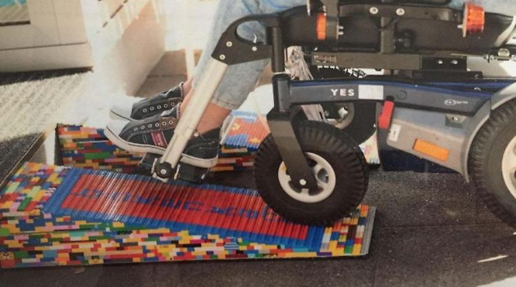 Disabilità:  barriere superate con la Lego-pedana 
