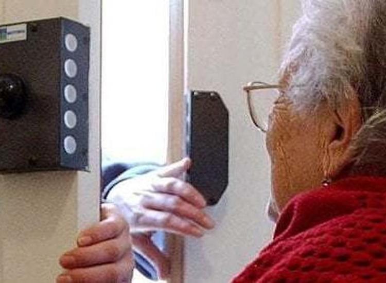 Truffa del gas a segno: derubata un'anziana signora 83enne
