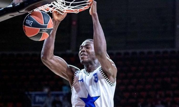 Basket, Kevin Ndzie completa il roster della Vanoli Basket Cremona