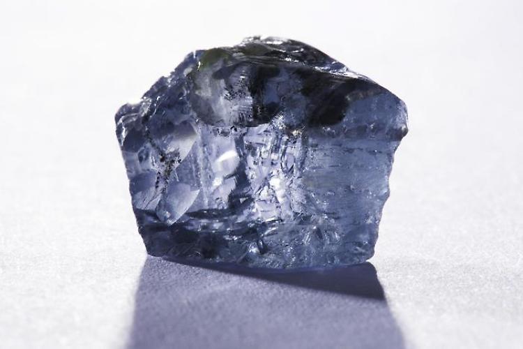 Angola: trovato diamante rosa più grande degli ultimi 300 anni