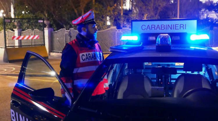 Violenta rapina e pestaggio in via Palestro, individuati e denunciati i due autori