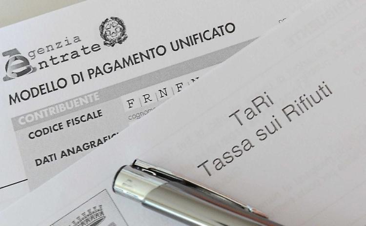 Il caso. Cartelle pazze. Il sindaco: non pagate