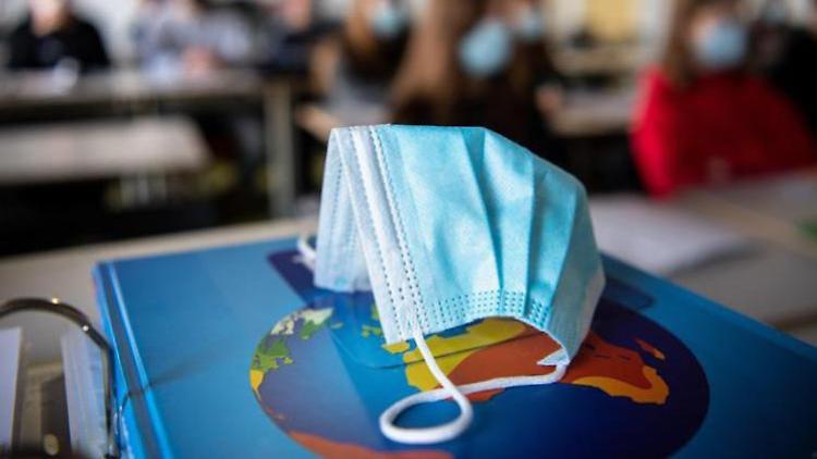 A scuola mascherine per gli studenti più fragili 