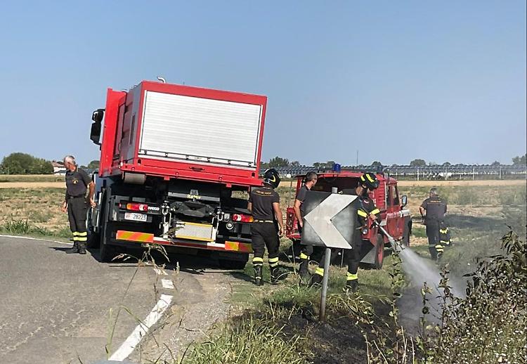 Incendio rurale nella Bassa Piacentina, sospetti su un mozzicone acceso