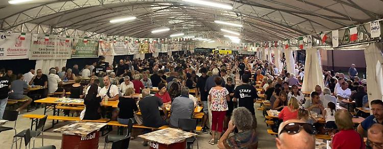 Sagra del marubino, boom di presenza per il sabato sera