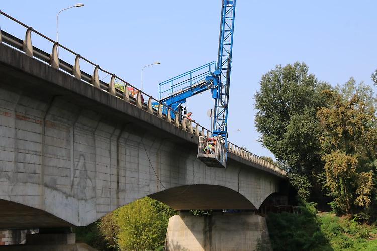 Iniziati i lavori di verifica sul ponte
