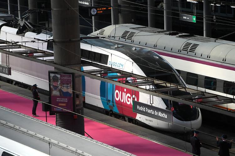 Spagna: treni gratis, 'risparmio per famiglie di mille euro'