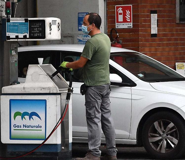 Metano per auto,  prezzo quadruplicato