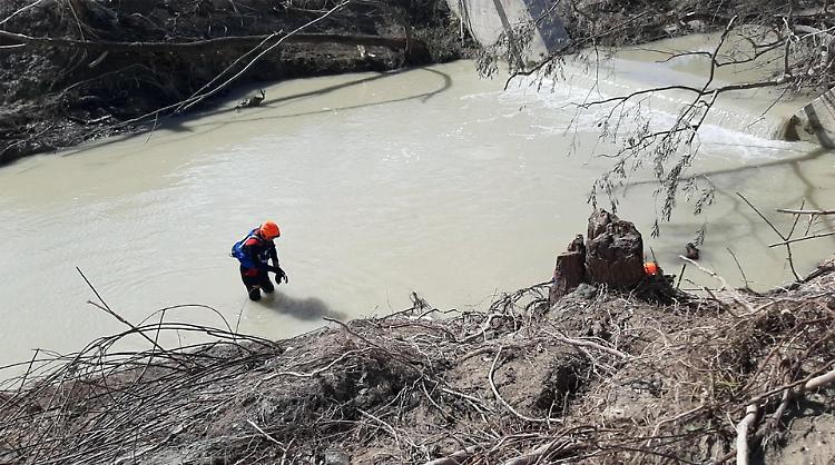 Alluvione nelle Marche, le ricerche su fiume e terra continuano. 56enne dispersa
