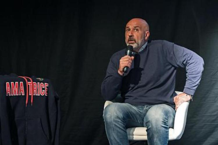 Crollo di una palazzina ad Amatrice, Sergio Pirozzi e altri assolti