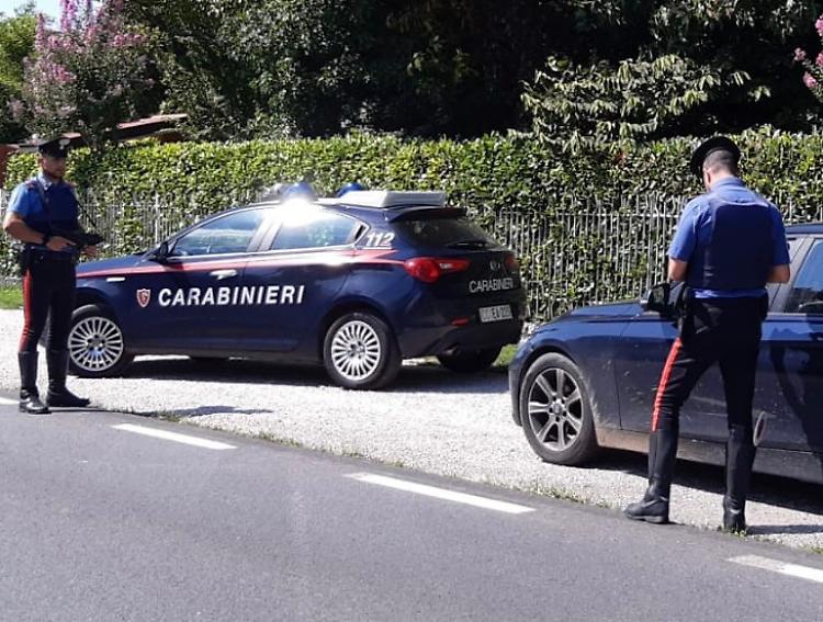 Tornano dal supermercato e trovano la casa svaligiata