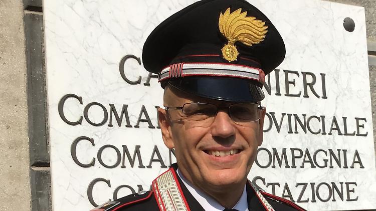 Barricato in casa, Gatti: «Così l'ho convinto a liberare suo figlio»