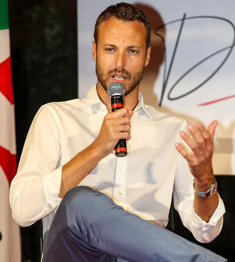 Fabio Bergamaschi: «Ascolto i cittadini e studio. Il sogno? Pierina e Stalloni»