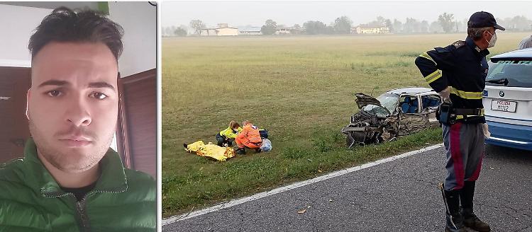 Tremendo scontro frontale sulla ex sp1, un ventenne perde la vita 