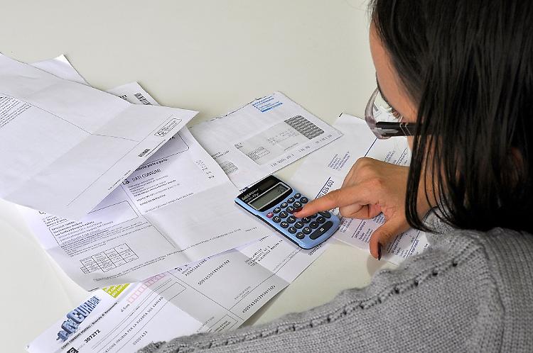 Luce e gas, 830.000 lombardi hanno saltato il pagamento di una o più bollette