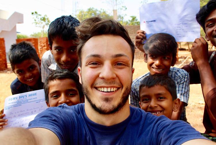 Diritti umani, all'organizzazione Still I Rise il 18° Madre Teresa Memorial Award