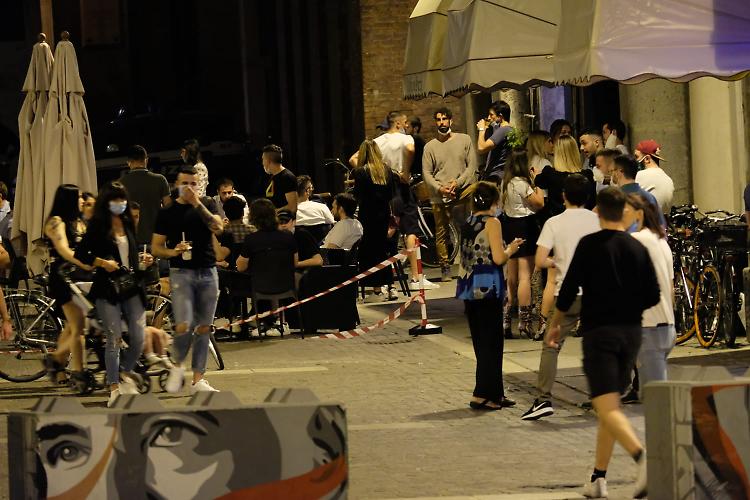 Mala movida, 87 i controlli della locale