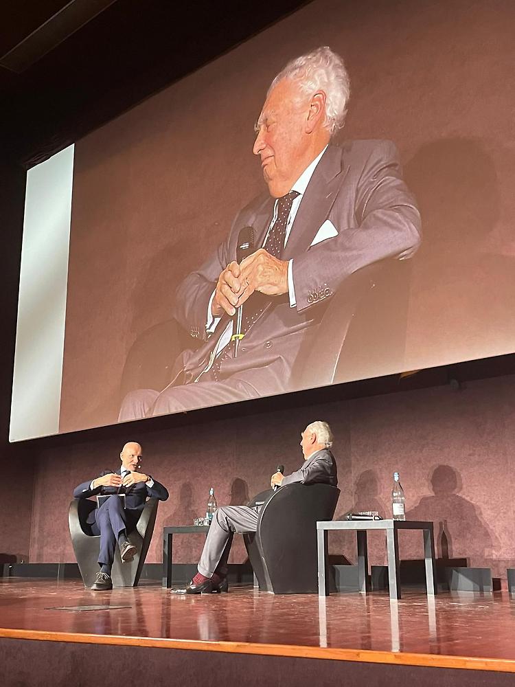 Bilanci d'acciaio, Arvedi: «L'uomo sa risolvere i problemi» 
