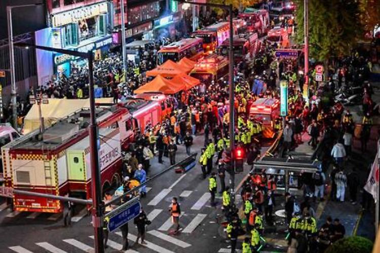 Seul: il ministro degli Interni si scusa per la strage di Halloween 