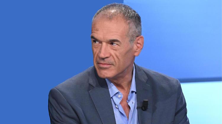 Regionali, Cottarelli: «Se mi presentassero un'offerta ci penserei»