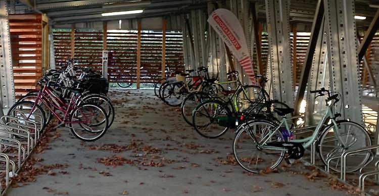 Velostazione, rastrelliere gratis per tutti