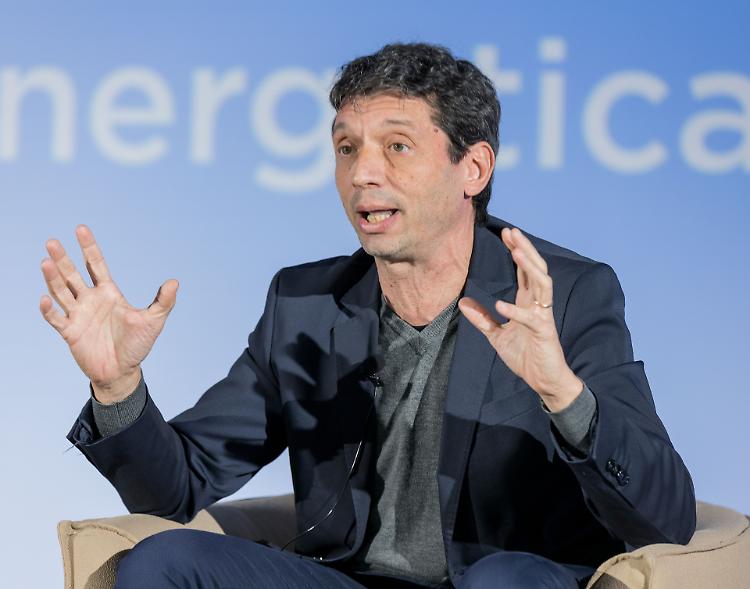 La sfida di Galimberti:  «Un impianto fotovoltaico su ogni tetto»