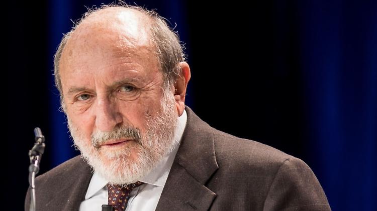 Umberto Galimberti: «Nell’età della tecnica l’uomo non ha potere»
