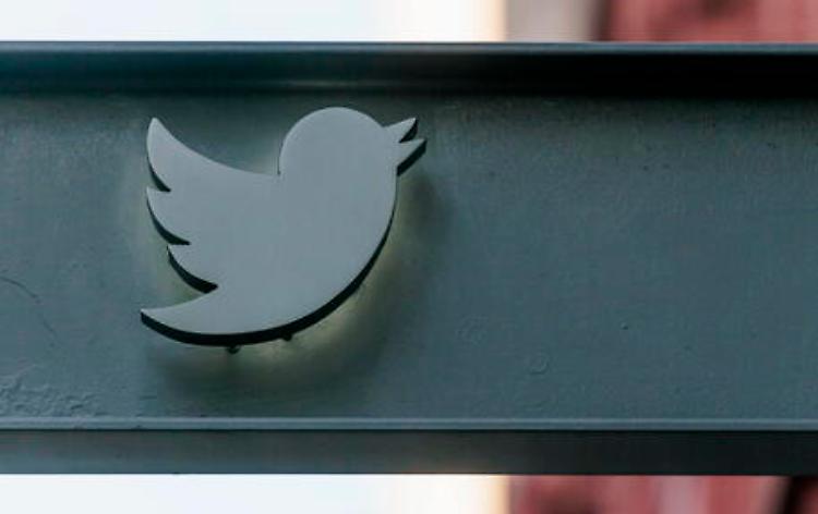 Musk ci riprova con le spunte blu su Twitter 