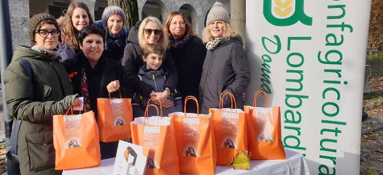 A Cremona le clementine solidali, simbolo di chi lotta