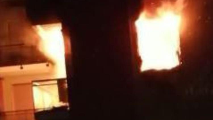 Incendio in via Degli Argini: due abitazioni inagibili, inquilini senza casa