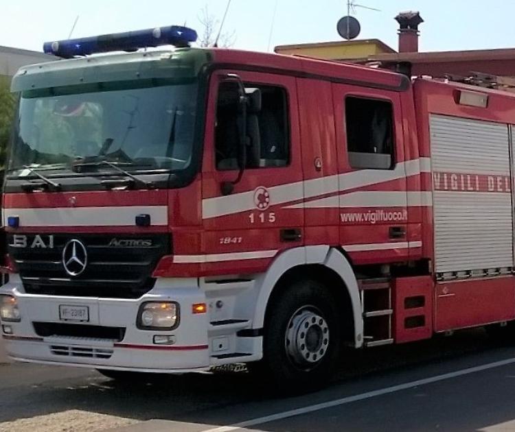 Monossido dalla stufetta in casa, paura per due 80enni