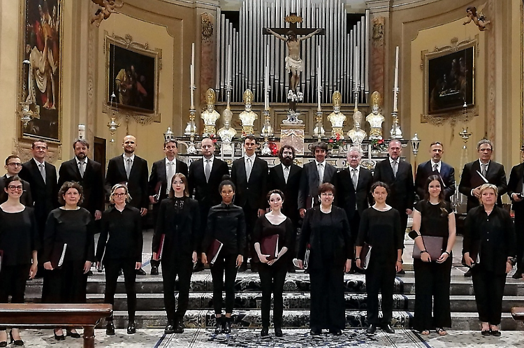 Il concerto di Natale del coro  “C. Monteverdi”