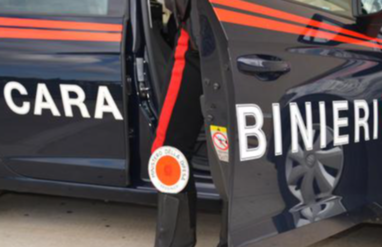Guida ubriaco: per un cinquantaseienne denuncia, ritiro della patente e auto sequestrata